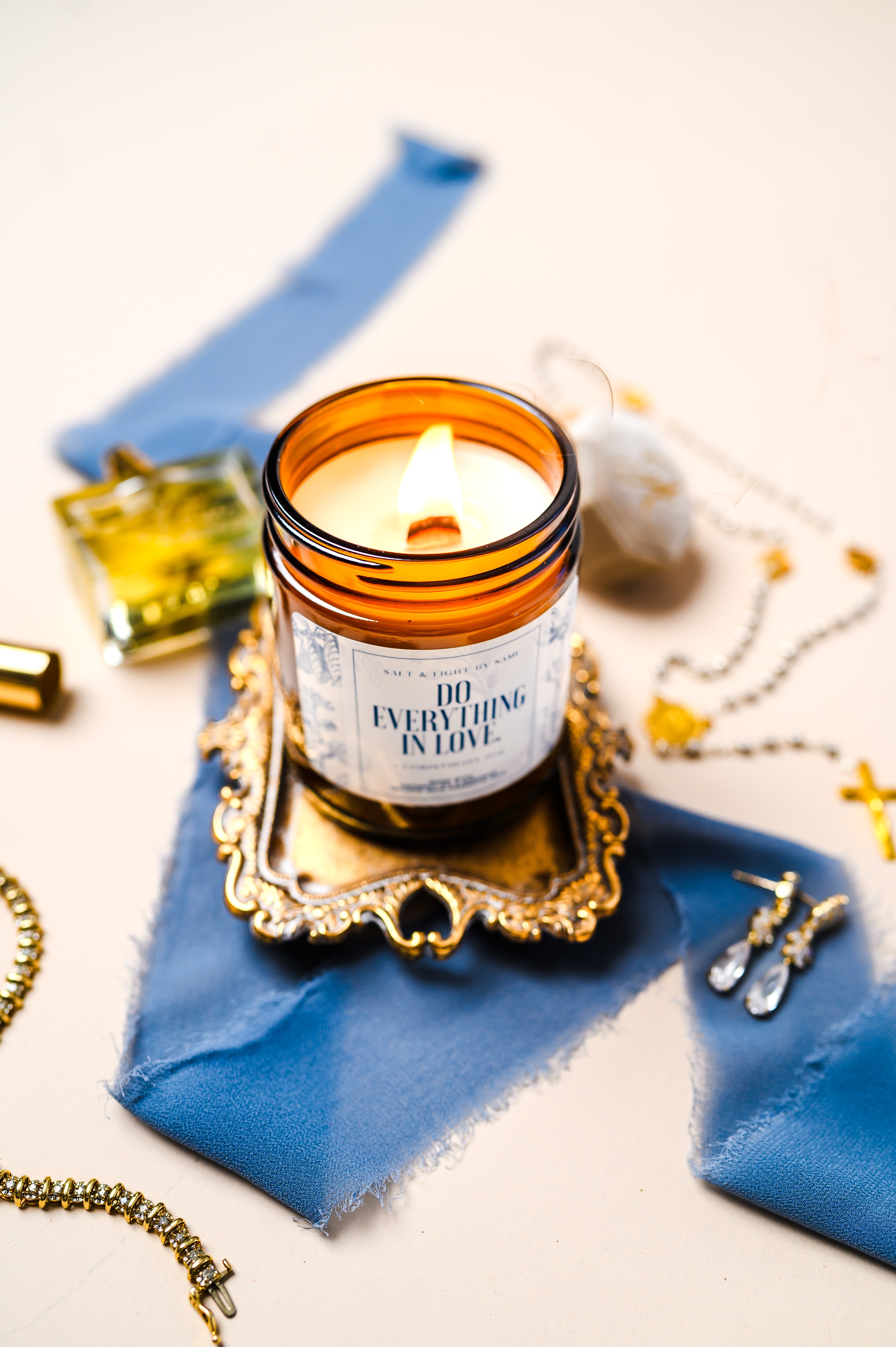 Everything in Love Candle – saltandlightbysami