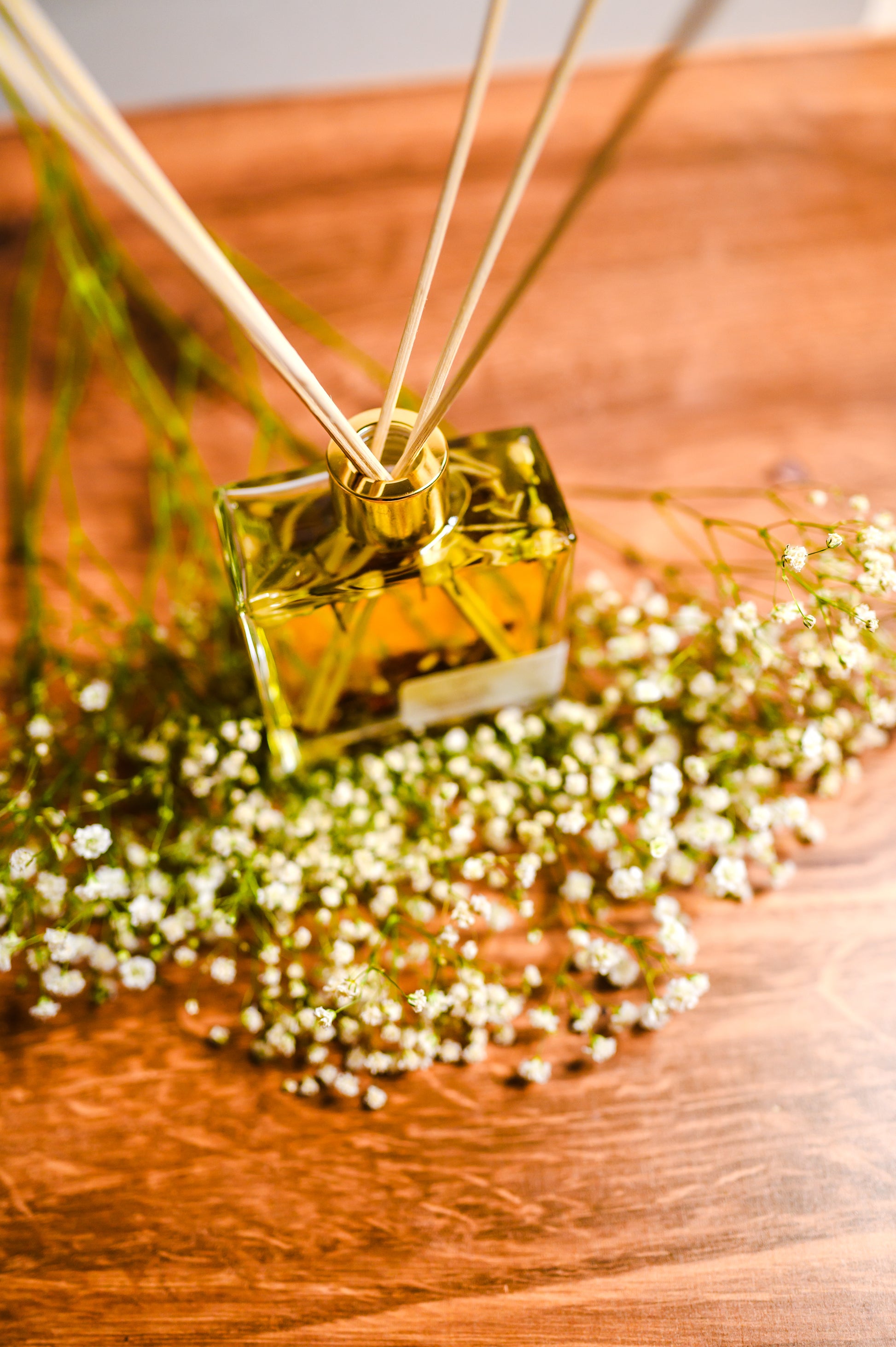 Reed Diffuser- Everything in Love – saltandlightbysami